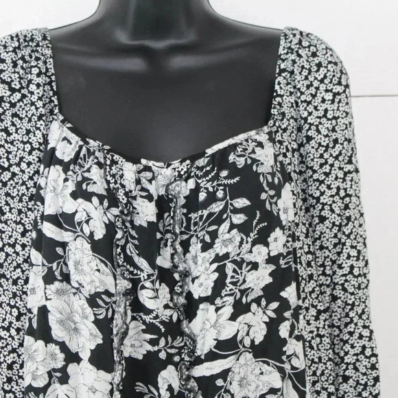 Suzanne Betro Blouse - Picture 2 of 8